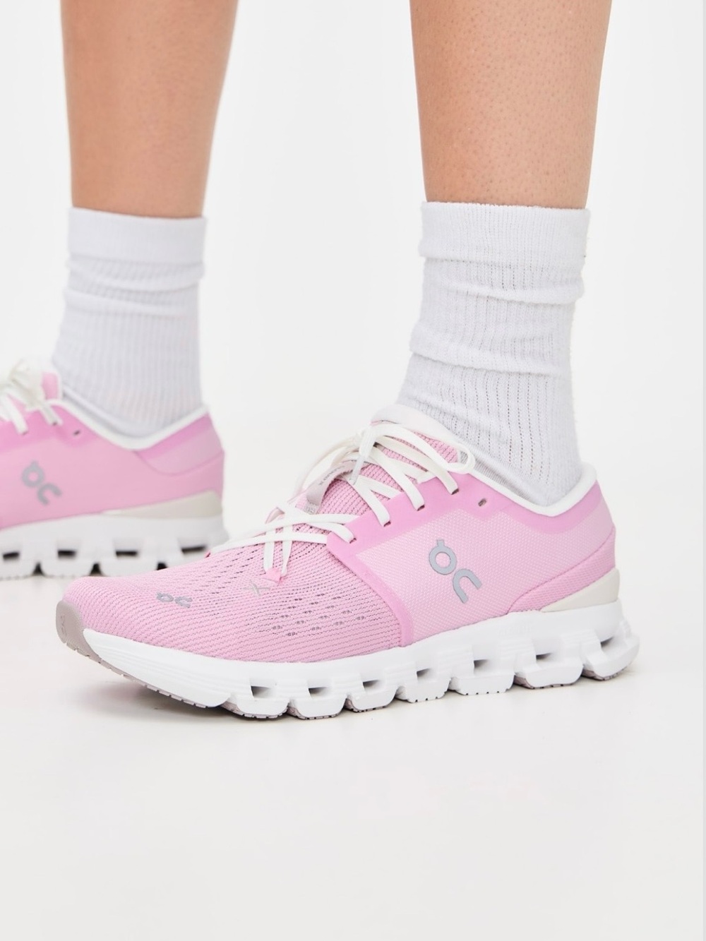 On Running Cloud X 4 Petal sand Running Shoes women size 8.5 gently used